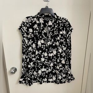 Button down blouse with ruffle trim